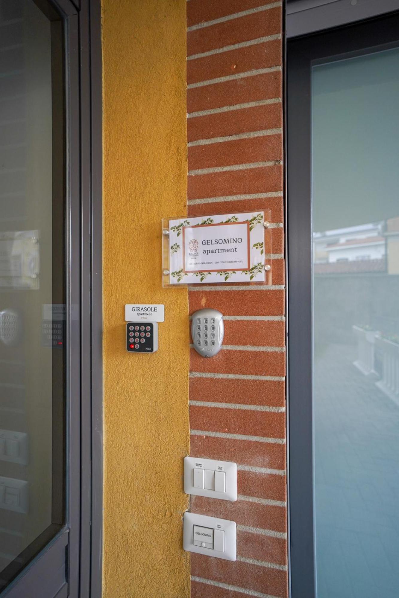 Gelsomino Suite Leonardo Academy, Mxp & Laghi Sesto Calende Exterior foto